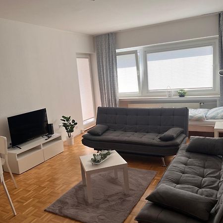Erays Comfortable Apartment For Long-Term Rental 派顿森 外观 照片